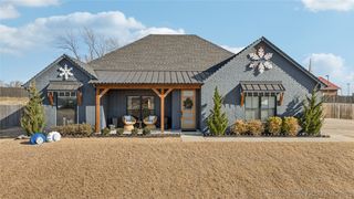 2620 S Piguet Lane, Claremore, OK 74019