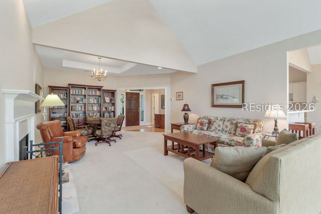 25 Shell Ring Rd, Hilton Head Island, SC 29928