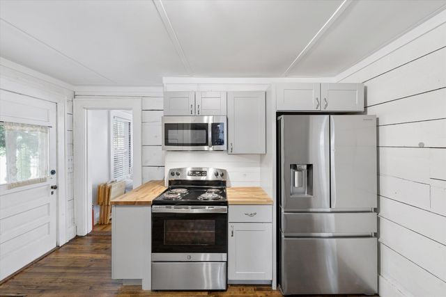 68 Centenary Avenue, Laconia, NH 03246