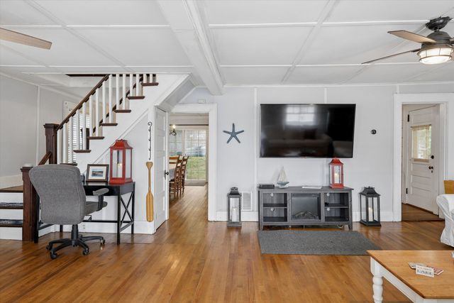 68 Centenary Avenue, Laconia, NH 03246
