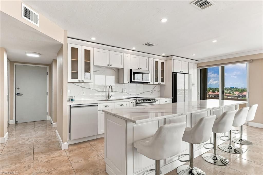 4807 Sunset CT 501, CAPE CORAL, FL 33904 — photo 2