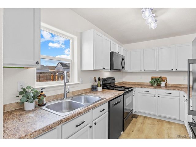 2773 Rose Hill St, Strasburg, CO 80136