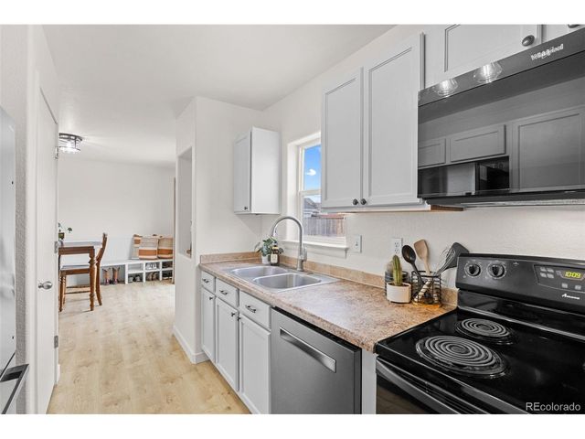 2773 Rose Hill St, Strasburg, CO 80136