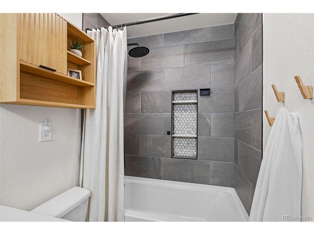 2773 Rose Hill St, Strasburg, CO 80136