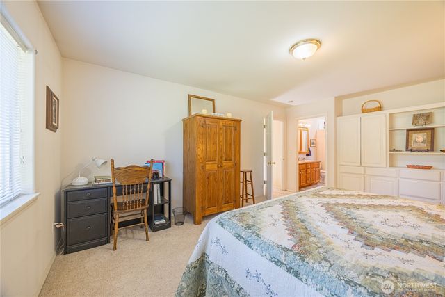 205 Sunset Place, Sequim, WA 98382
