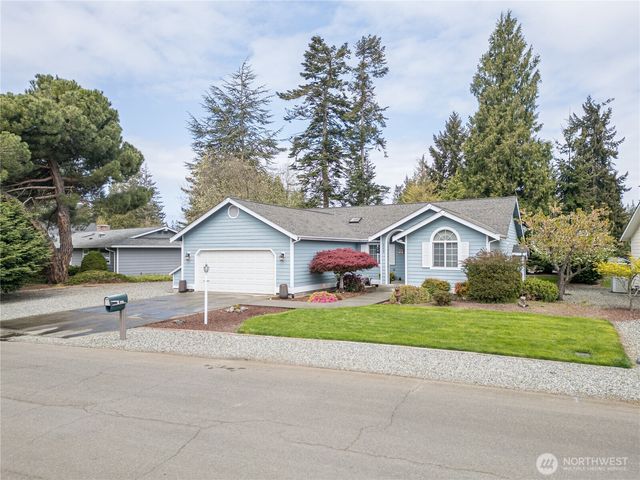 205 Sunset Place, Sequim, WA 98382