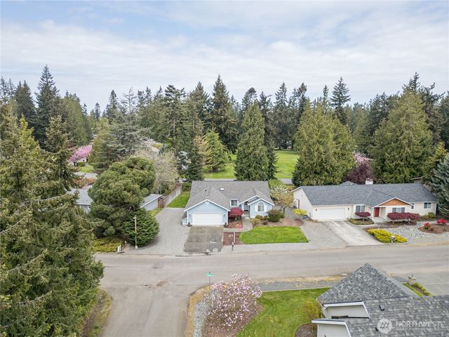 205 Sunset Place, Sequim, WA 98382