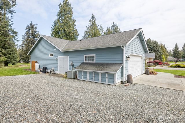 205 Sunset Place, Sequim, WA 98382