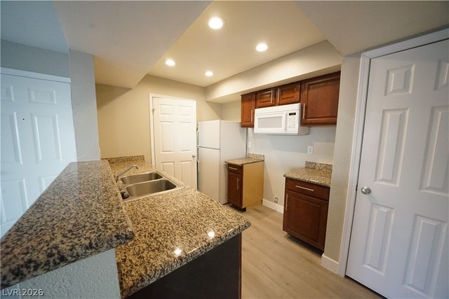 6800 East Lake Mead Boulevard 1008, Las Vegas, NV 89156