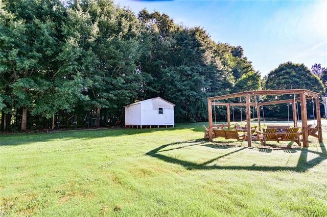 160 Stewart Hollow Lane, Covington, GA 30016