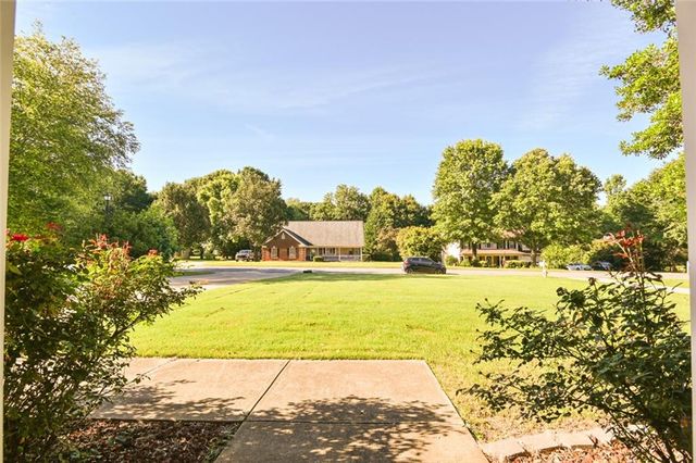 160 Stewart Hollow Lane, Covington, GA 30016