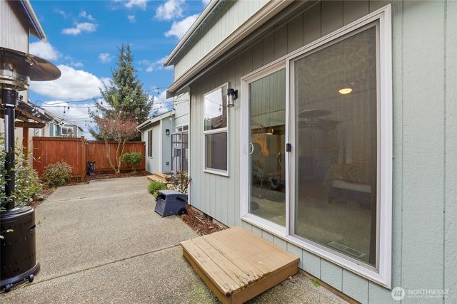 1630 Sundrop Lane SE, Tumwater, WA 98501