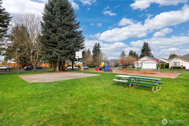 1630 Sundrop Lane SE, Tumwater, WA 98501