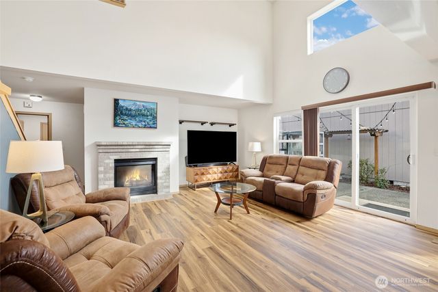 1630 Sundrop Lane SE, Tumwater, WA 98501