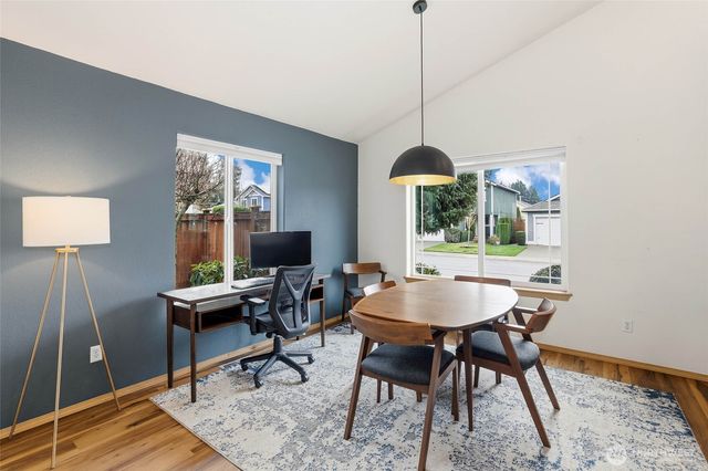 1630 Sundrop Lane SE, Tumwater, WA 98501