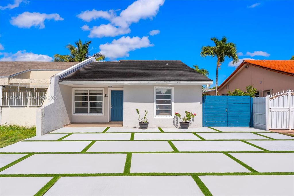 31 NW 108th Court, Miami, FL 33172