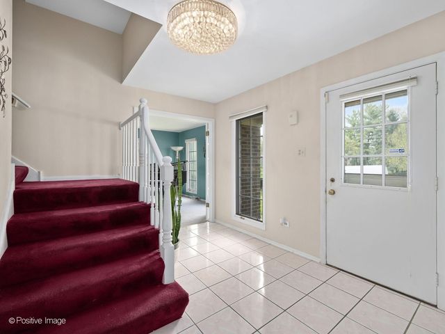 11547 Burr Oak Lane, Burr Ridge, IL 60527