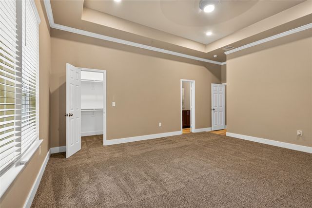 403 S 4th Street, Bonham, TX 75418