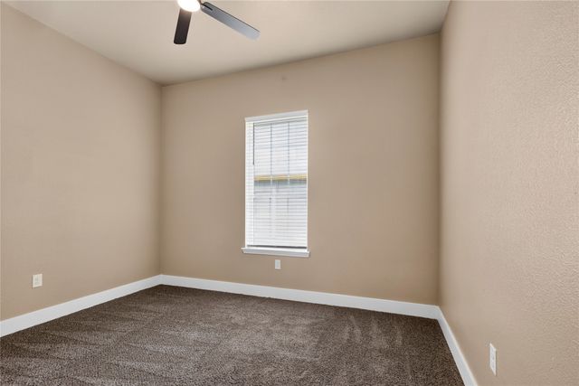 403 S 4th Street, Bonham, TX 75418