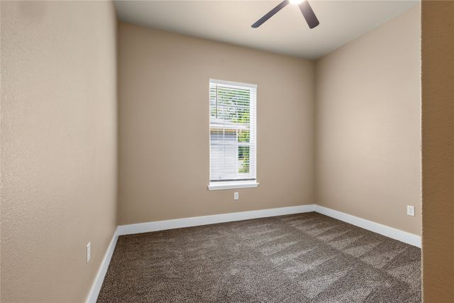 403 S 4th Street, Bonham, TX 75418