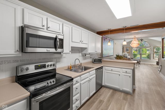 7552 Briarstone Drive, Indianapolis, IN 46227