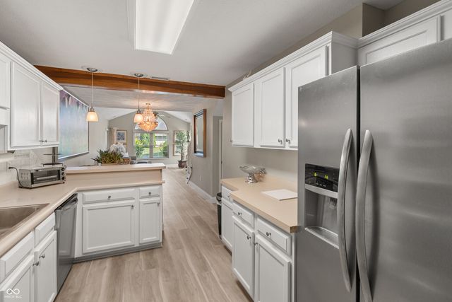 7552 Briarstone Drive, Indianapolis, IN 46227