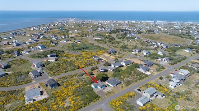 1399 Storm King Avenue SW, Ocean Shores, WA 98569