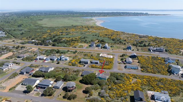 1399 Storm King Avenue SW, Ocean Shores, WA 98569