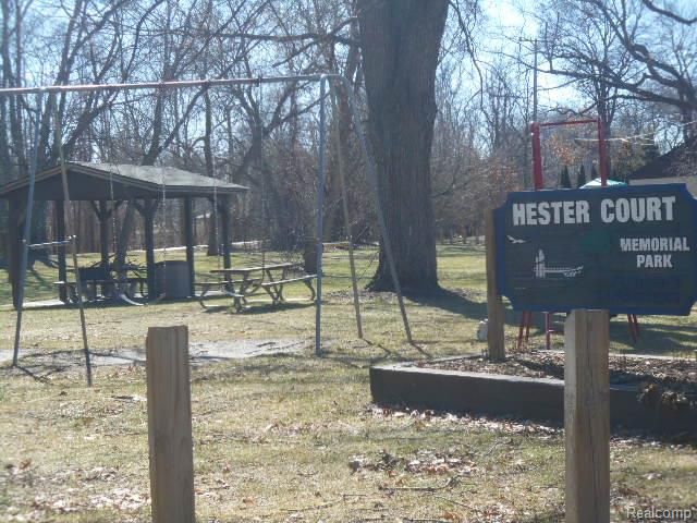 2443 Hester Court, Keego Harbor, MI 48320