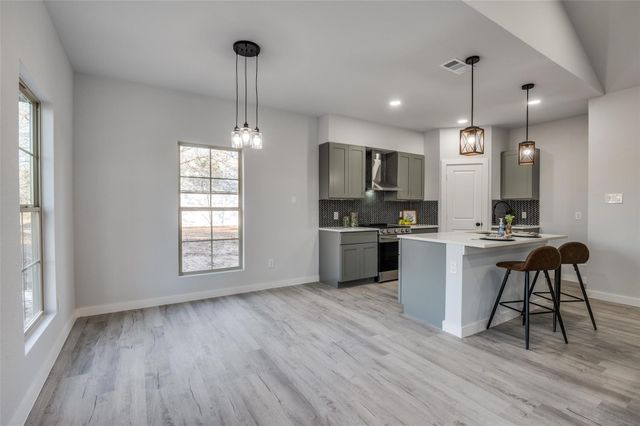 418 Kelly Lane, Seven Points, TX 75143