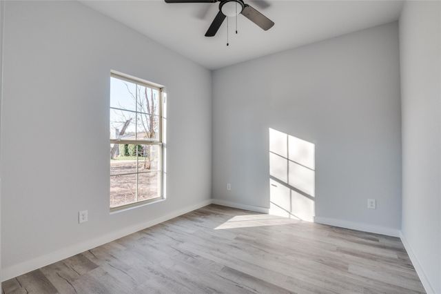 418 Kelly Lane, Seven Points, TX 75143