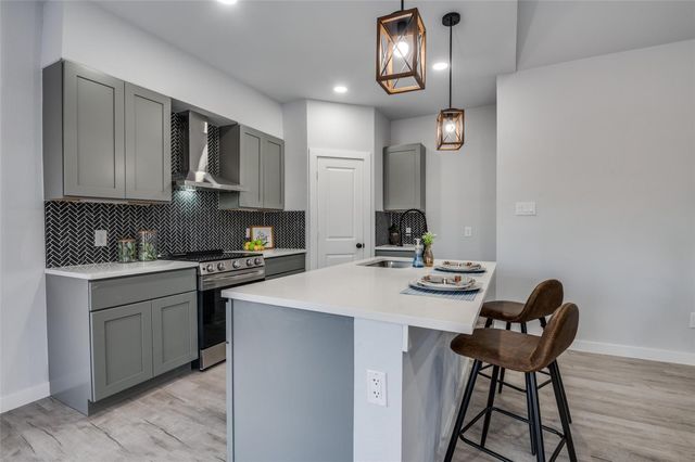 418 Kelly Lane, Seven Points, TX 75143