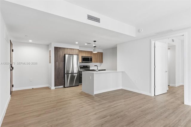 697 N Miami Ave 1810, Miami, FL 33136