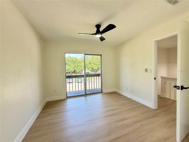 5100 PICADILLY CIRCUS 12, Orlando, FL 32839