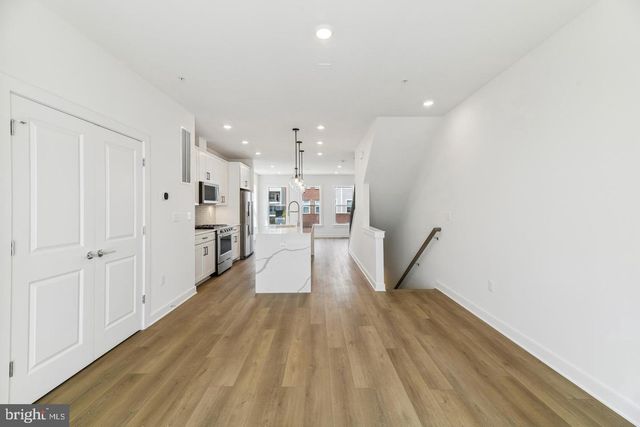 2042 HENSON NORRIS ST, Rockville, MD 20850