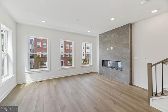 2042 HENSON NORRIS ST, Rockville, MD 20850