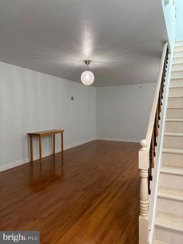 667 N 35TH ST, Philadelphia, PA 19104