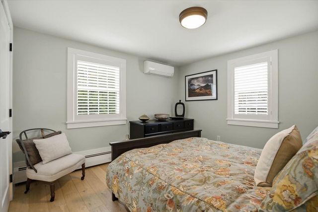 61 Spofford St, Newburyport, MA 01950