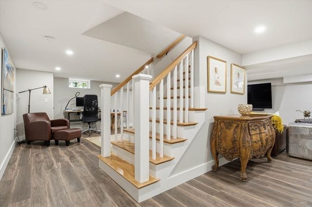 61 Spofford St, Newburyport, MA 01950