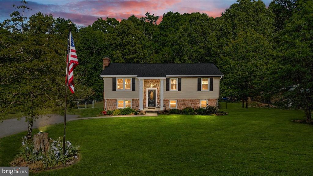 Image 1 of property listing at 10242 CHARLES STREET, La Plata, MD 20646