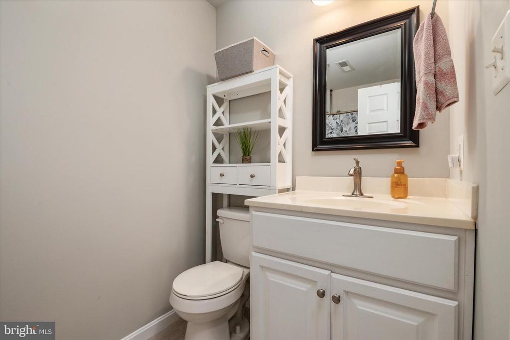 Image 21 of property listing at 10242 CHARLES STREET, La Plata, MD 20646