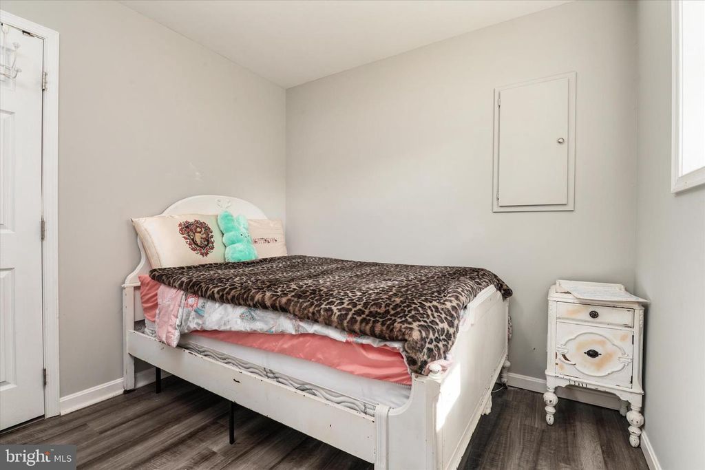 Image 25 of property listing at 10242 CHARLES STREET, La Plata, MD 20646