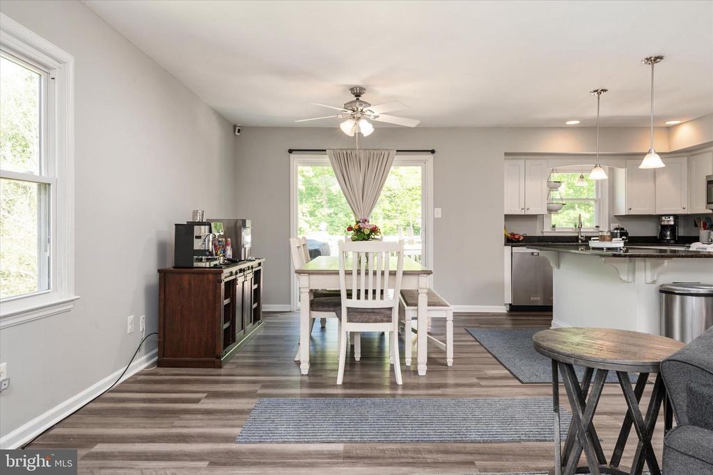 Image 9 of property listing at 10242 CHARLES STREET, La Plata, MD 20646