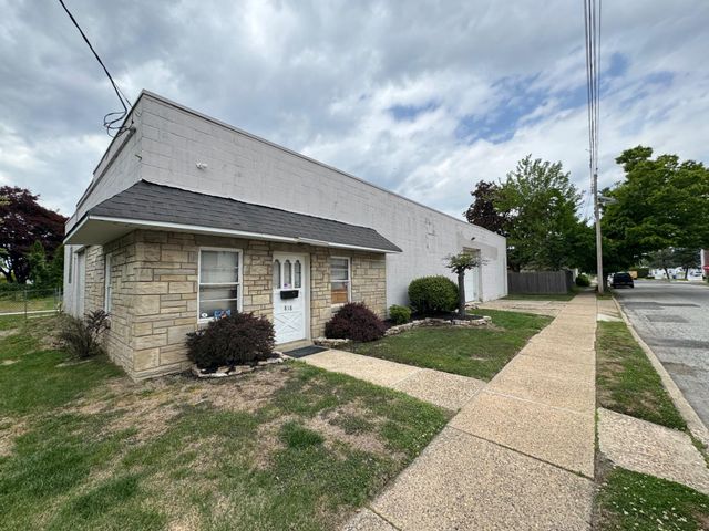 820 OAKLAND AVE, Burlington, NJ 08016