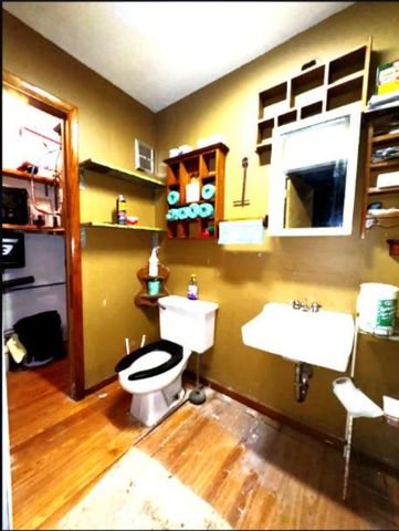 820 OAKLAND AVE, Burlington, NJ 08016