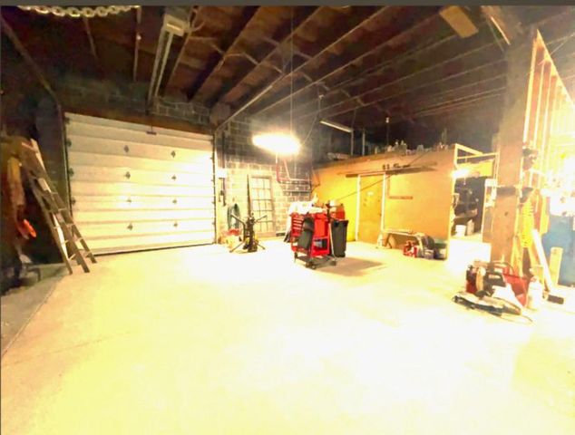 820 OAKLAND AVE, Burlington, NJ 08016