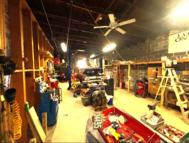 820 OAKLAND AVE, Burlington, NJ 08016