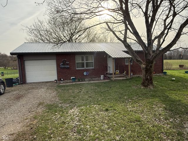 5470 N Base Road, North Vernon, IN 47265
