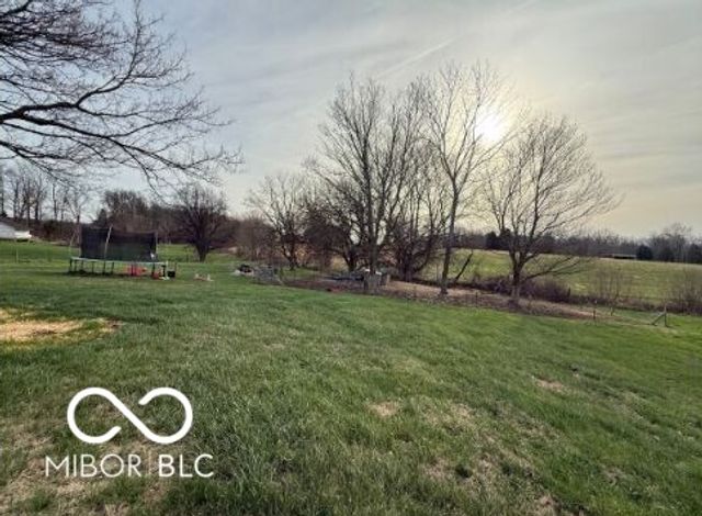 5470 N Base Road, North Vernon, IN 47265