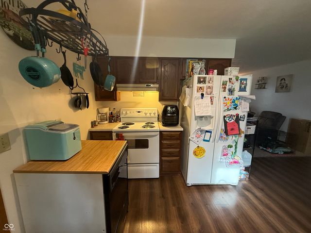 5470 N Base Road, North Vernon, IN 47265